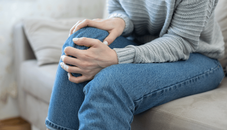 3 Tips to Prevent Knee Pain When Bending