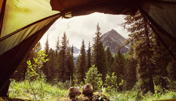 An Essential Camping Checklist for Beginner